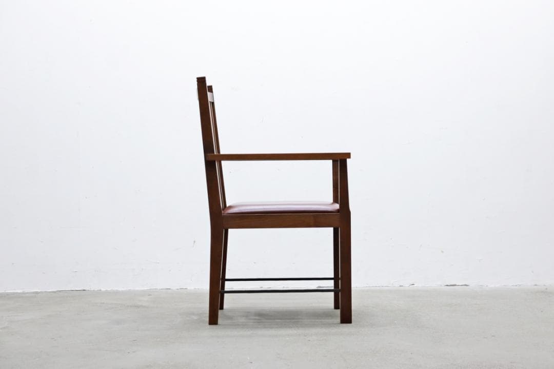 AREA エリア A-1-A 本革 ウォールナット アーム ダイニングチェア 1