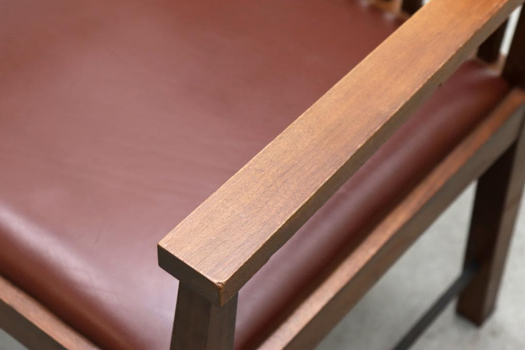 AREA エリア A-1-A 本革 ウォールナット アーム ダイニングチェア 1