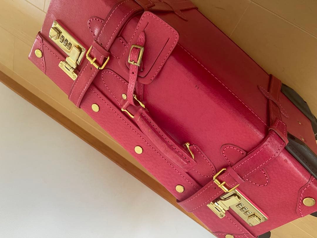 スーツケース　ピンク 合成皮革 23L