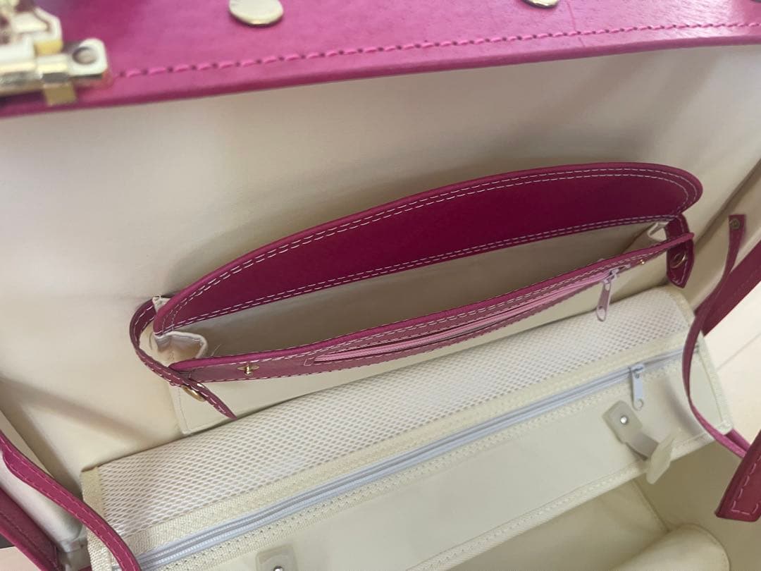 スーツケース　ピンク 合成皮革 23L