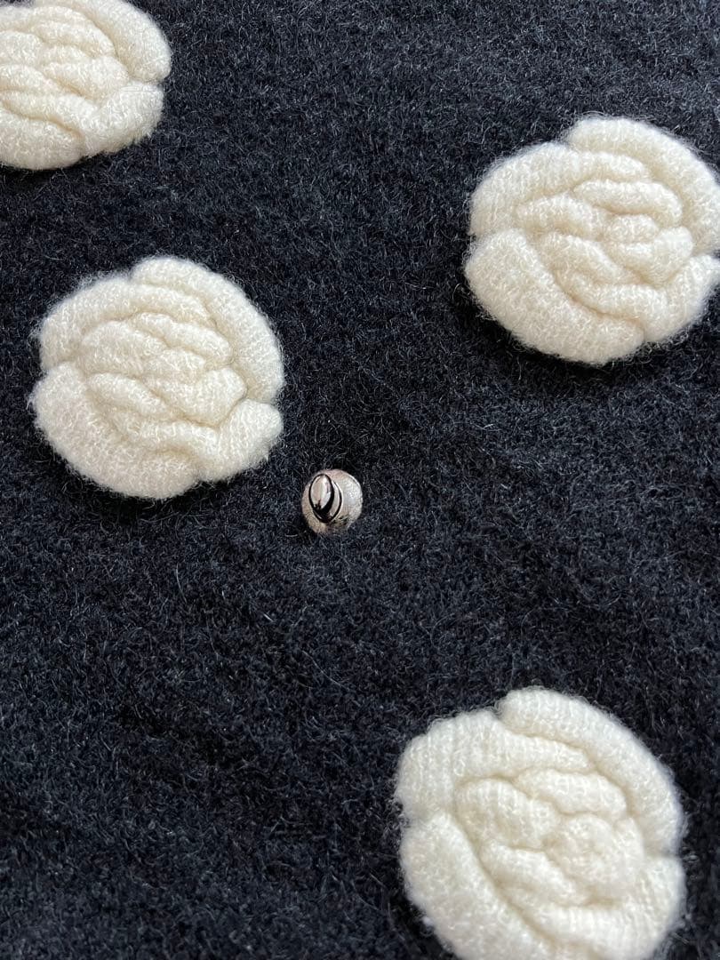 CHANEL ターンロック カメリア マフラー ヴィンテージ ブラック