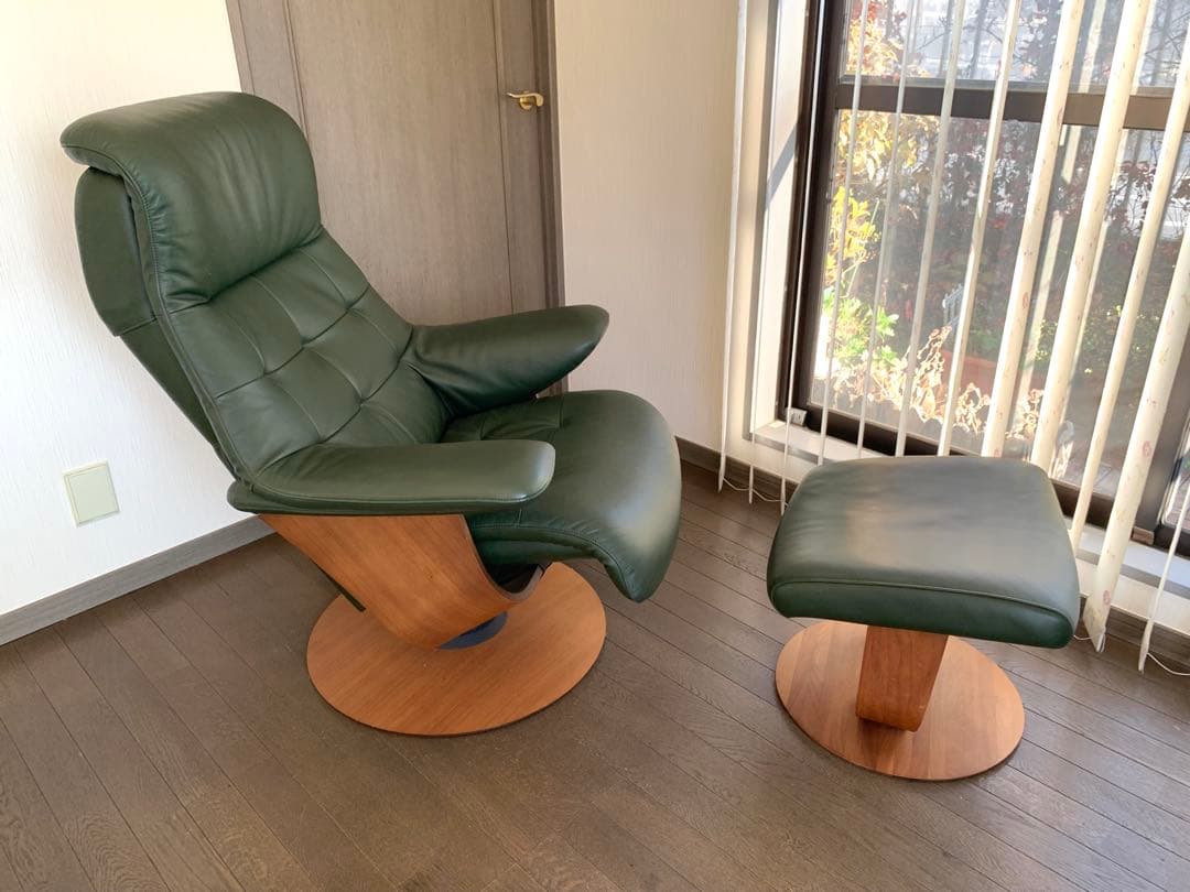 カリモク「ザ•ファースト」本革リクライニングチェアRU7250