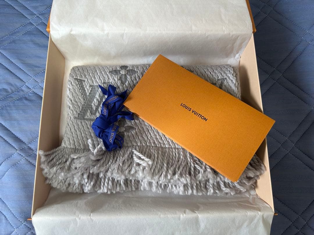 Louis Vuitton マフラー 箱付き