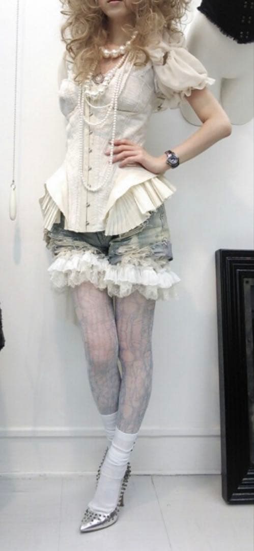 alice auaa Sleeps in waterコルセットとスカートセット黒