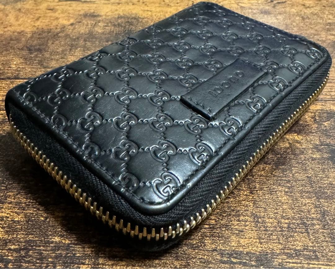 GUCCI ブラックレザー ケース　小銭入れ