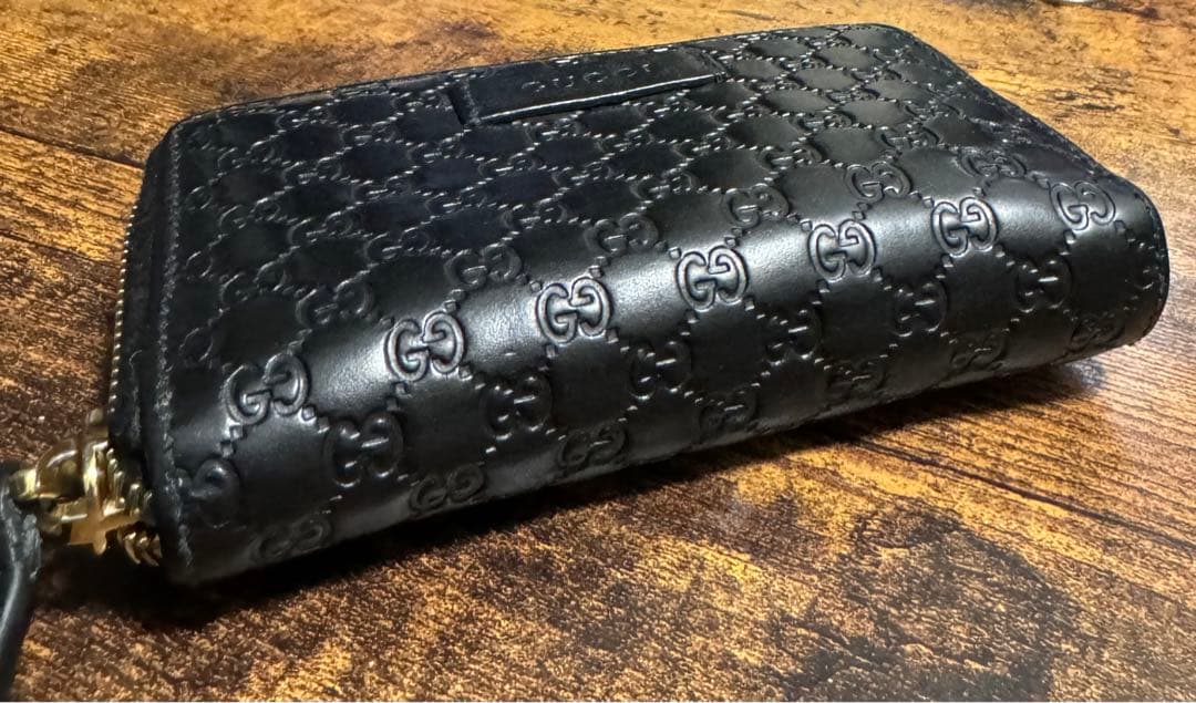 GUCCI ブラックレザー ケース　小銭入れ