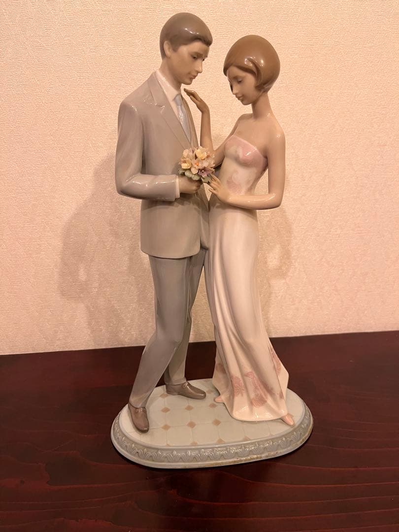 【希少美品】リヤドロ LLADRO 6597 愛の宣言　フィギュリン　専用箱付き