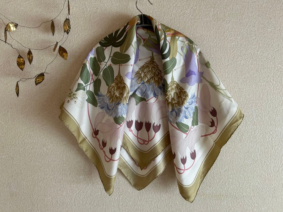 2/1取下＊最終価格＊エルメス　カレ90 Flora Graeca ギリシャの花