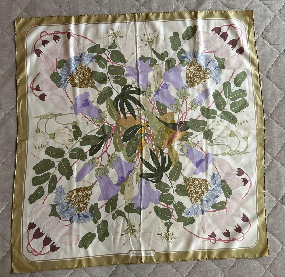 2/1取下＊最終価格＊エルメス　カレ90 Flora Graeca ギリシャの花