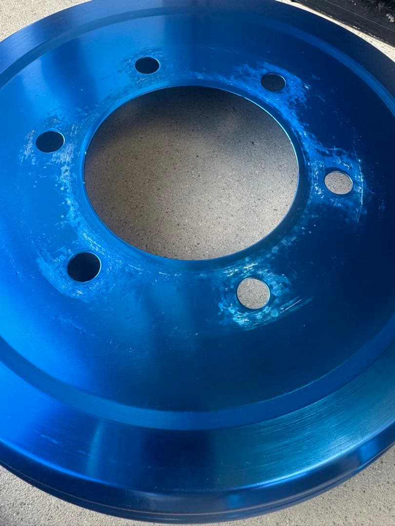 NV350キャラバン　Body Line ブレーキキャリパーとドラムカバー