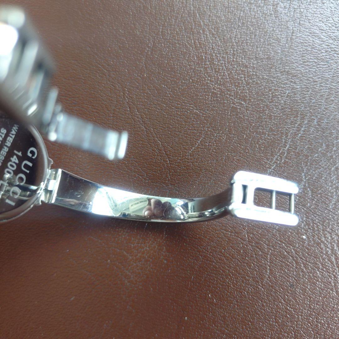 新品電池交換済み　グッチ バングルウォッチ 1400L ピンクシェル文字盤