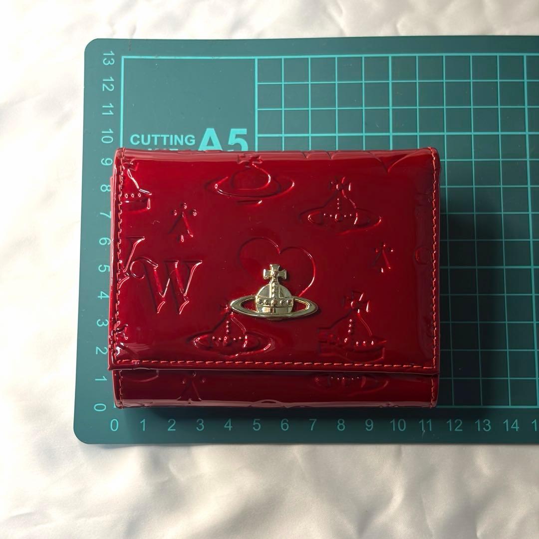 Vivienne Westwood 三つ折財布 エナメル レッド がま口 オーブ