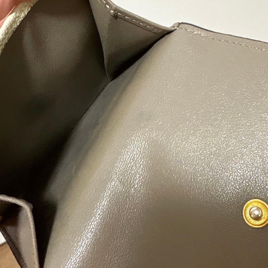 ボナベンチュラ スモール ウォレット シュリンク アイボリー × エトープ 財布