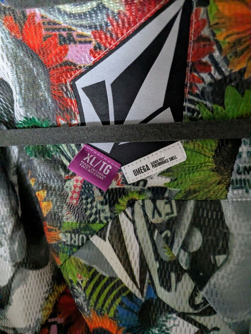 VOLCOM スノーボードウェア ジャケット
