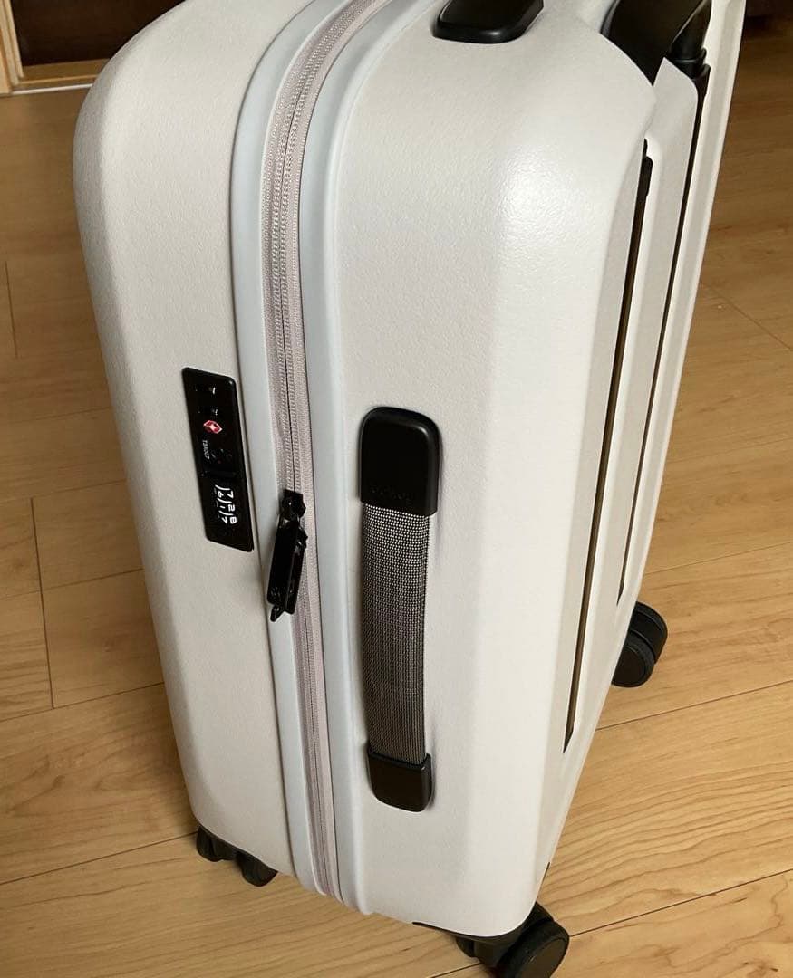 Bellroy Transit Carry-On Plus 39L (実容量)