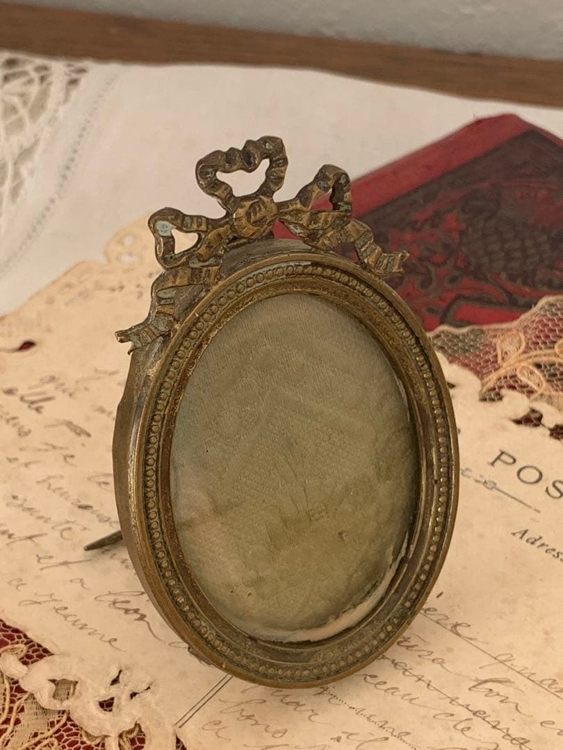 フランス　蚤の市　リボン装飾　フレーム　ブロカント