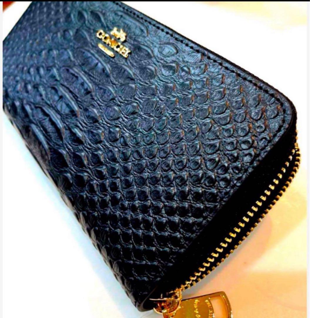 新品未使用品コーチエンボスドスネークレザー長財布【ブラック黒】メンズ　レディース