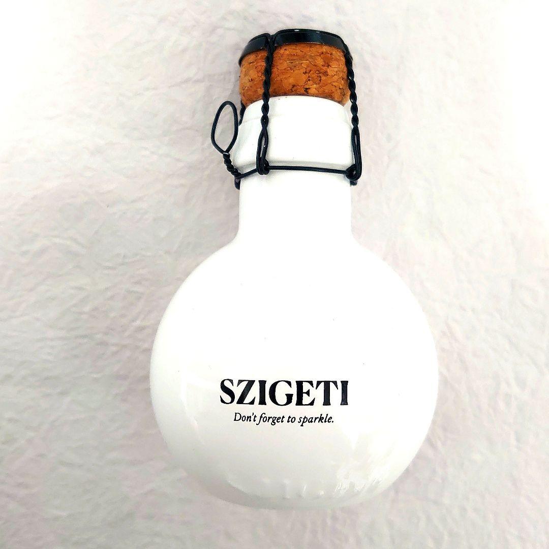 大阪　関西　万博　オーストリア　限定　果実酒　赤白赤 ボトル