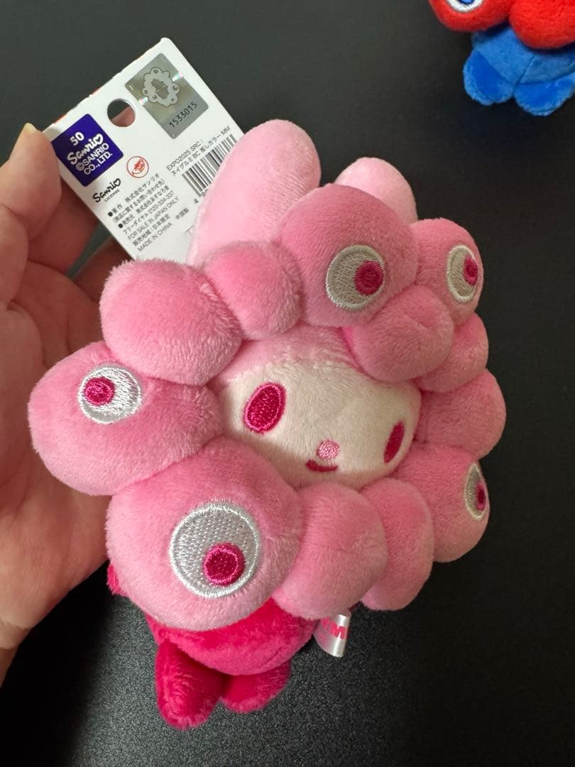 ミャクミャクなりきりサンリオ推しカラー　マイメロBCとノーマルマイメロBC