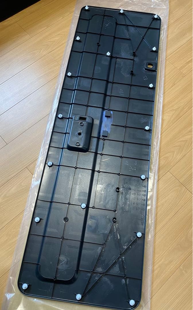 ハイエース200系 ワイド バックドア内張り バックドアトリムカバー 純正 新品