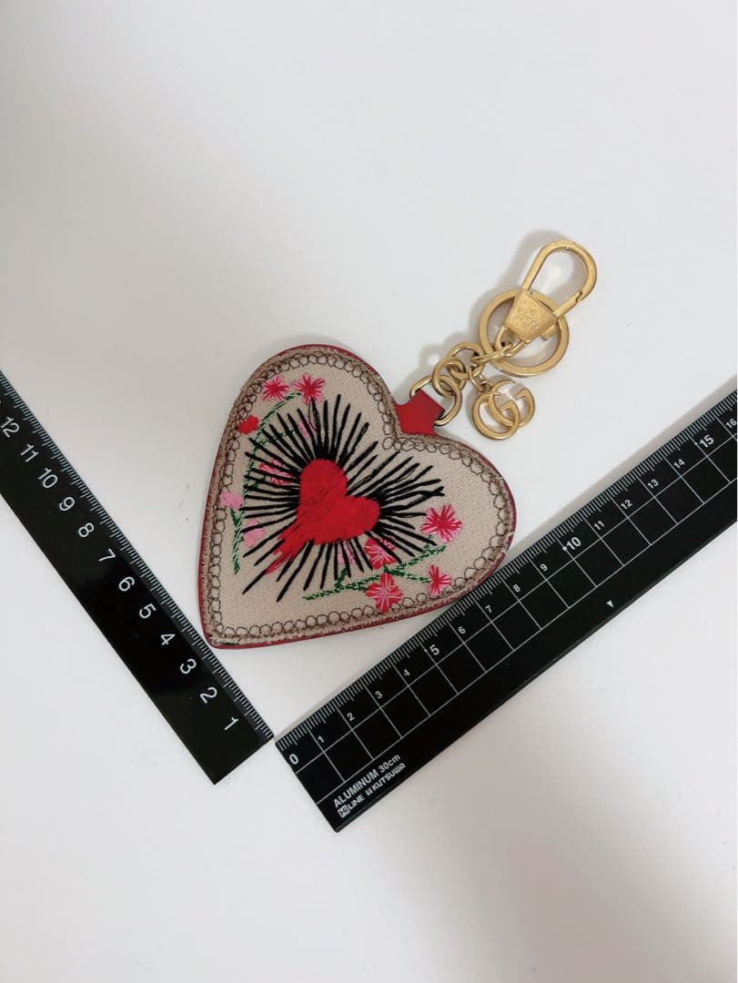 グッチ　GUCCI キーホルダー　キーリング　ハート　刺繍　GG