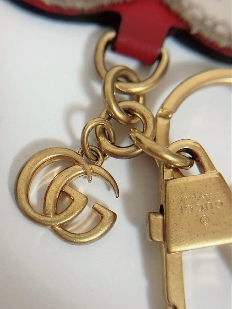 グッチ　GUCCI キーホルダー　キーリング　ハート　刺繍　GG