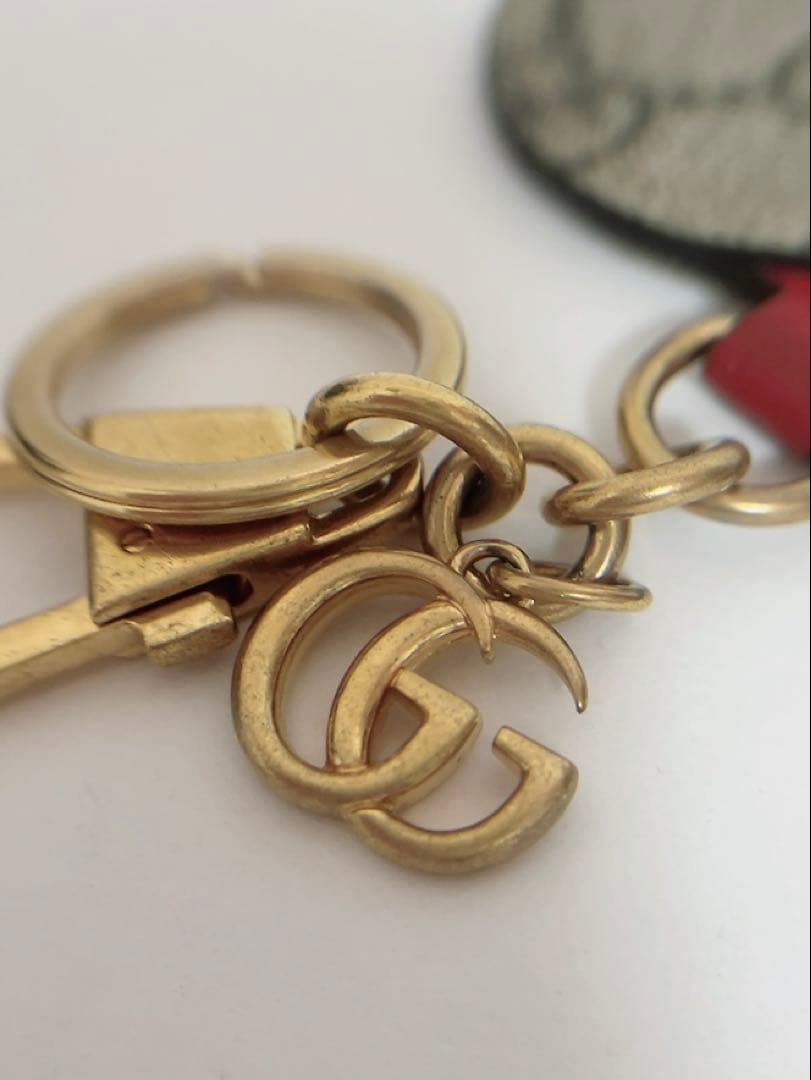 グッチ　GUCCI キーホルダー　キーリング　ハート　刺繍　GG