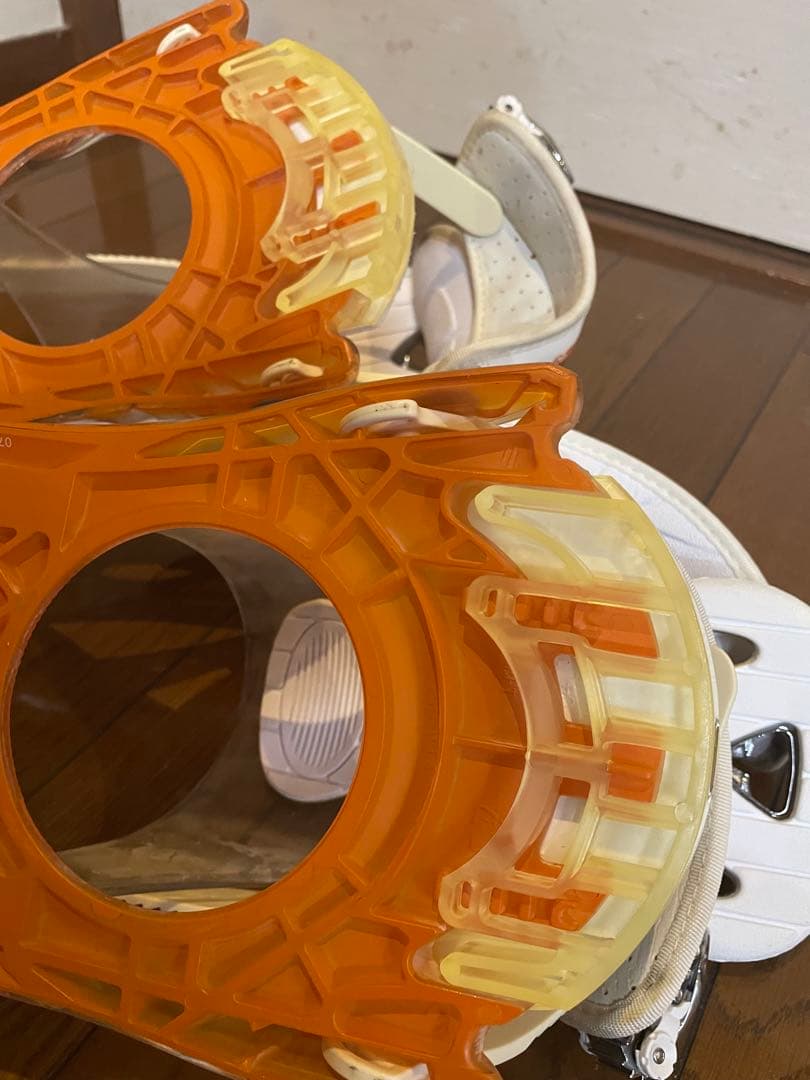 Burton Custom DXビンディング スケルトン Mサイズ