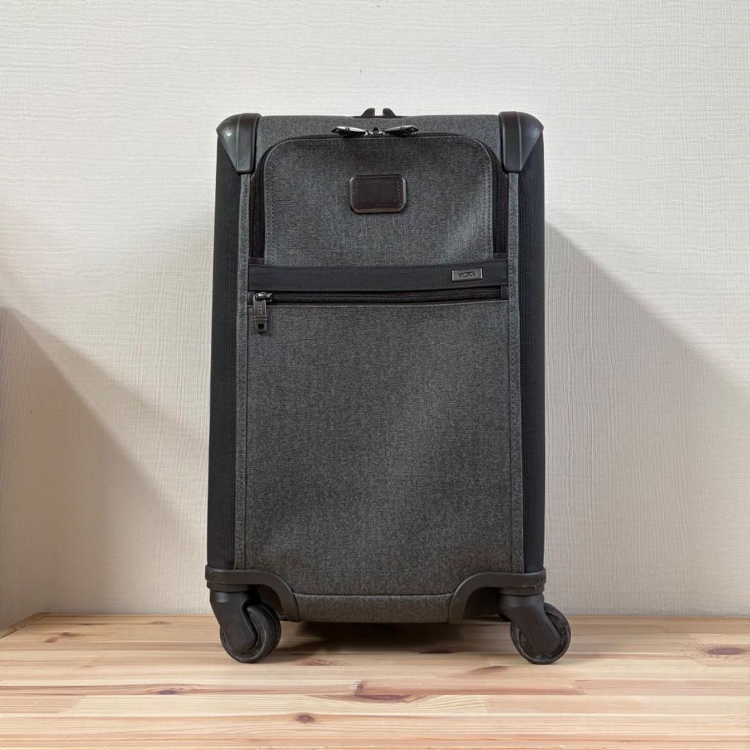 美品　TUMI Alpha 2 キャリーケース　キャリーバッグ　4輪　35L相当