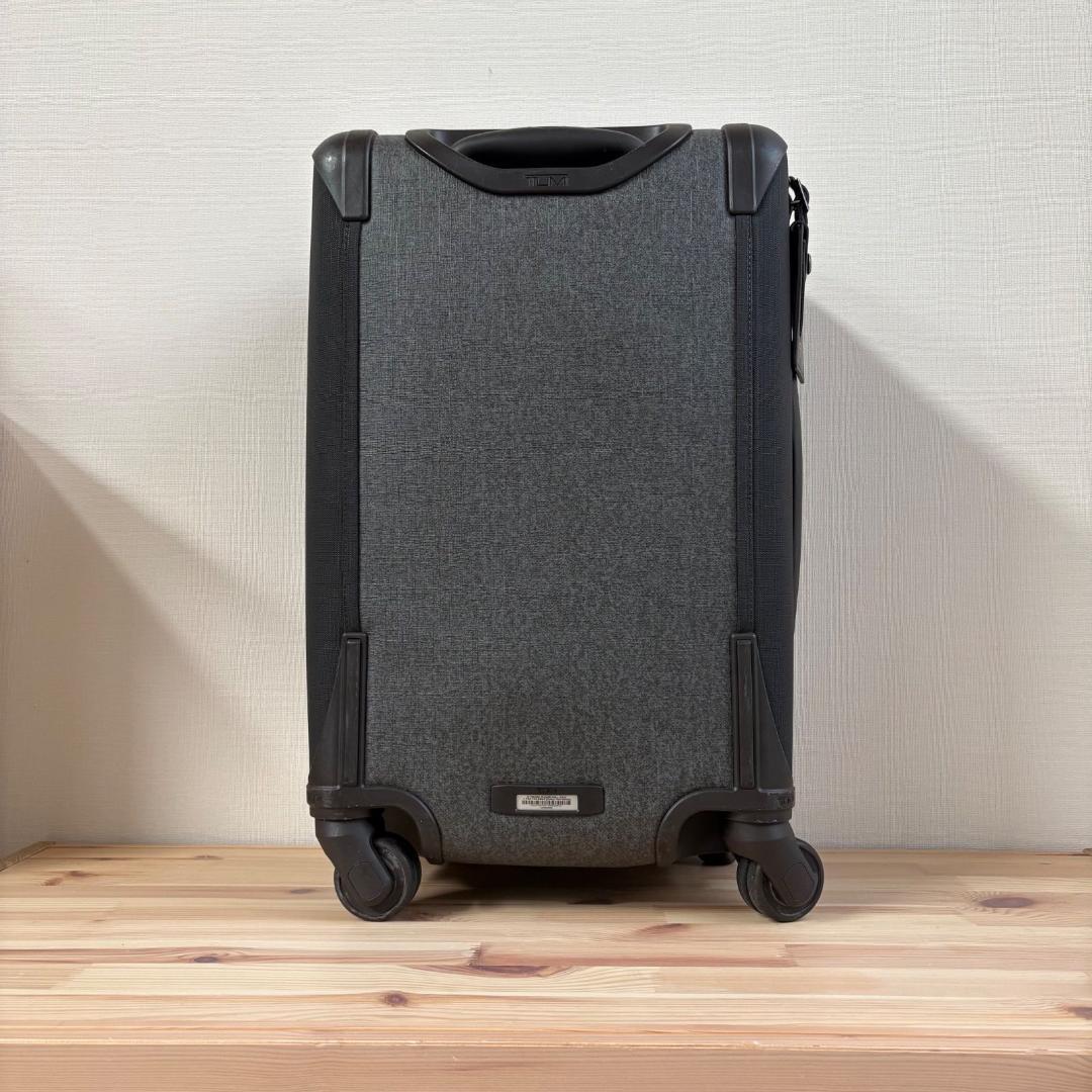 美品　TUMI Alpha 2 キャリーケース　キャリーバッグ　4輪　35L相当