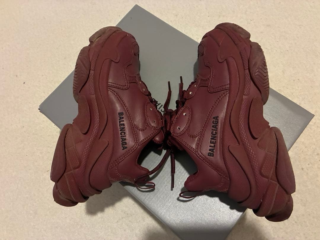 バレンシアガ　triple s 34 バーガンディ