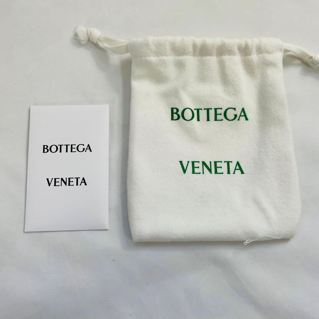 【未使用級】ボッテガヴェネタ　カードケース　小銭入れ　マキシ　イントレ　レザー