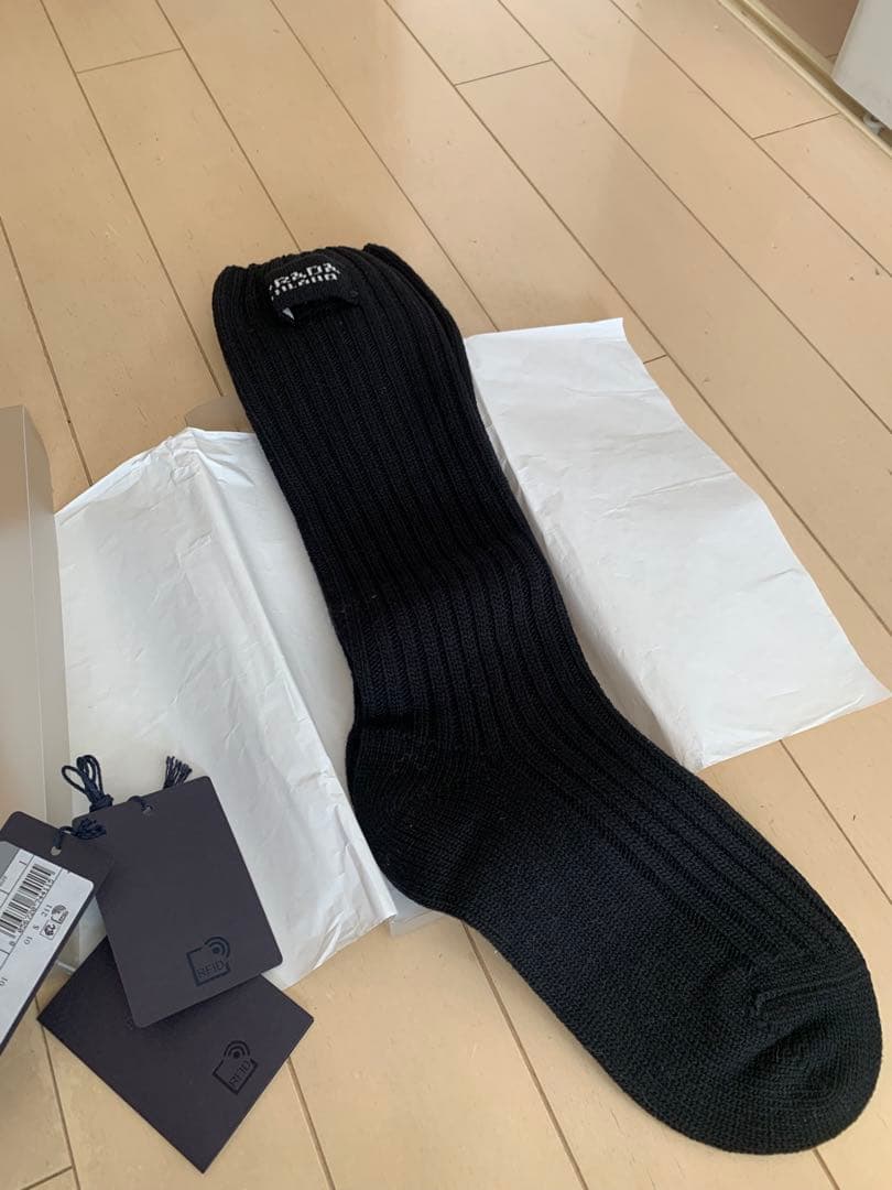 PRADAプラダ リブソックス ブラック