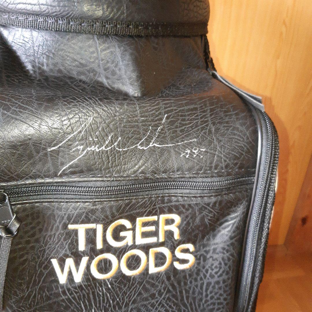 Titleist タイガー・ウッズ サイン入りゴルフバッグ