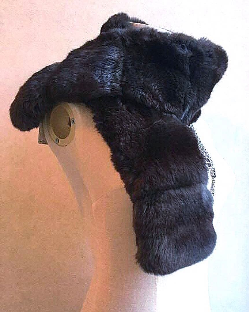 定価１４０万カタログ掲載ロロピアーナチンチラファー＆カシミア裏地マフラーストール