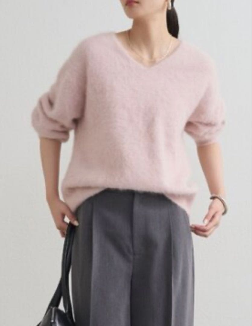 FURカシミヤVニット