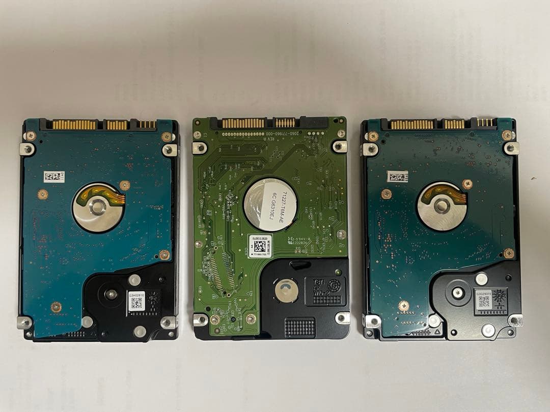 2.5インチ内蔵型HDD 1000GB×3個　正常動作品