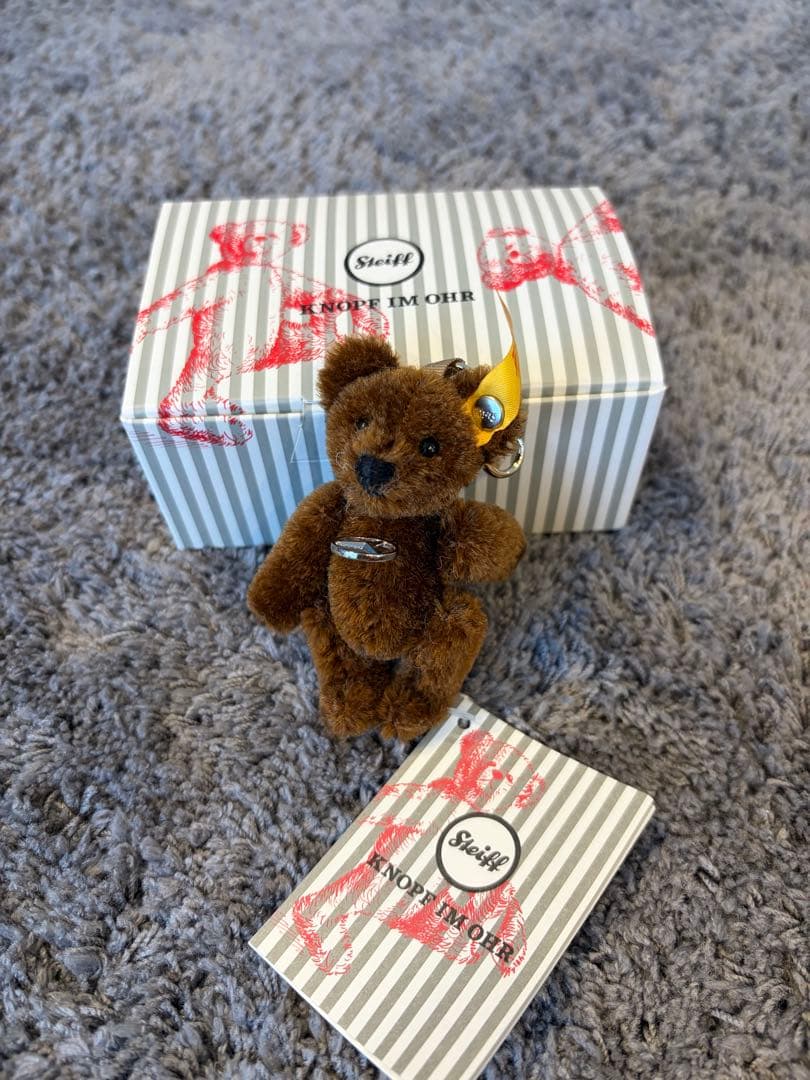 Mercedes-Benz × Steiffキーリング　テディベア