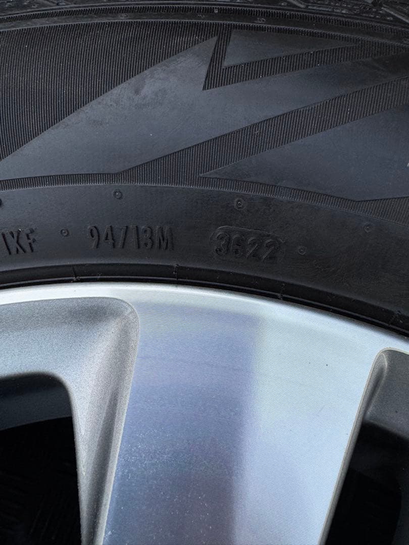 ホンダ 純正 16インチホイール & ピレリICE ZERO 215/60R16