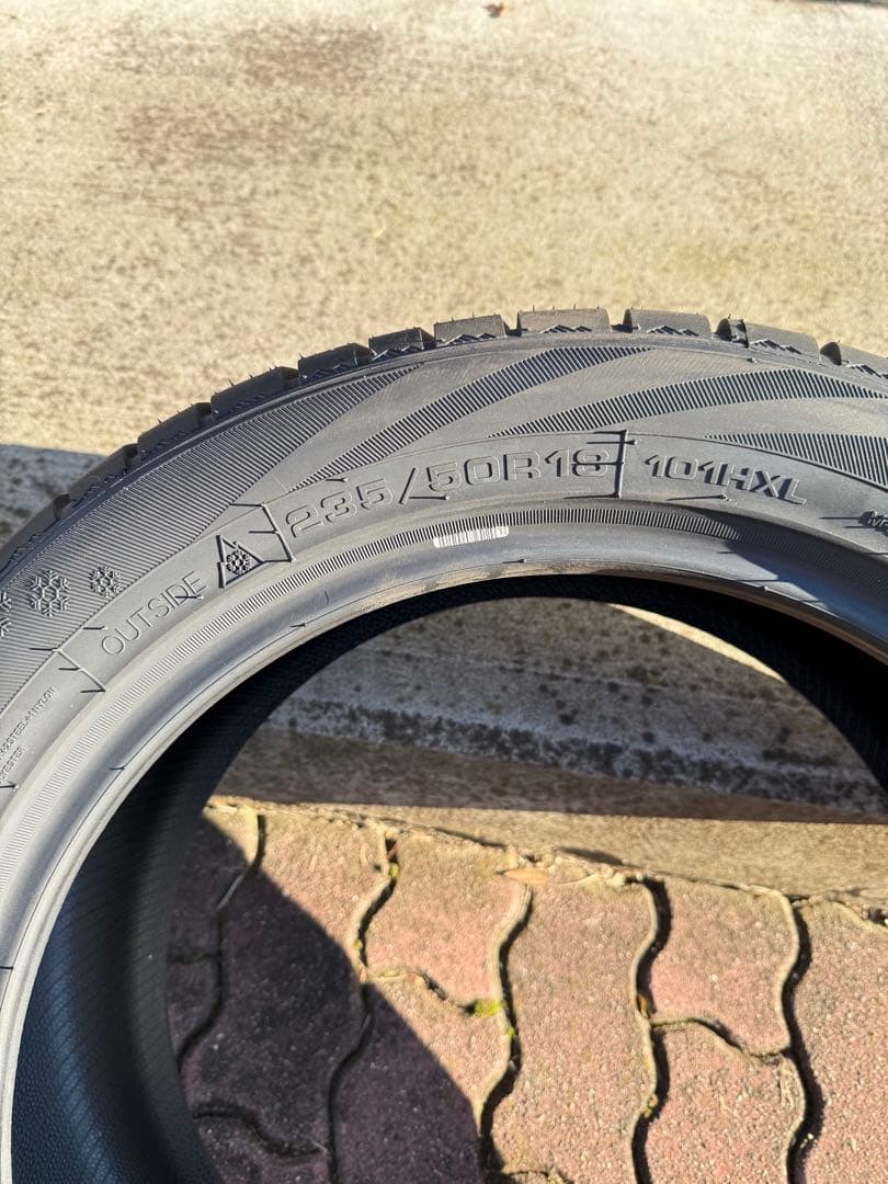 新品 スタッドレスタイヤ BOTO BS68 235/50R18 101H XL