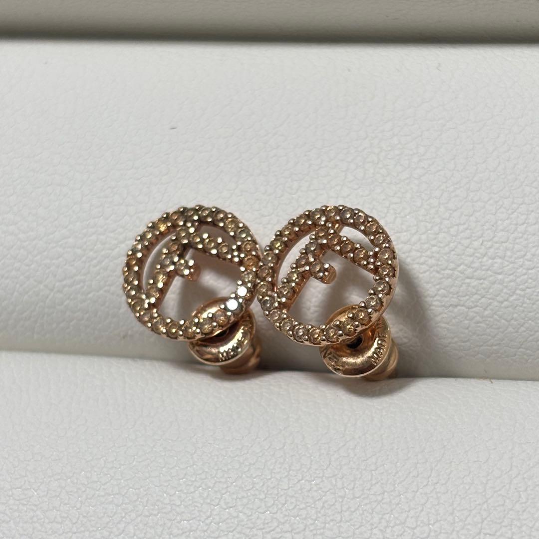 FENDI フェンディ ラインストーン ピアス ゴールド 1A4220