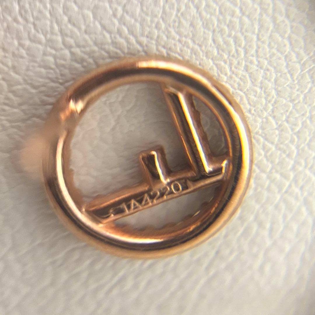 FENDI フェンディ ラインストーン ピアス ゴールド 1A4220