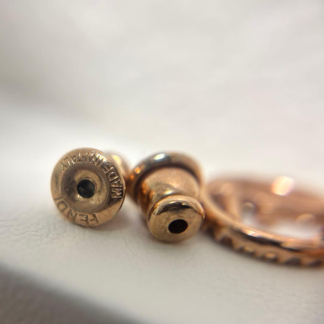 FENDI フェンディ ラインストーン ピアス ゴールド 1A4220