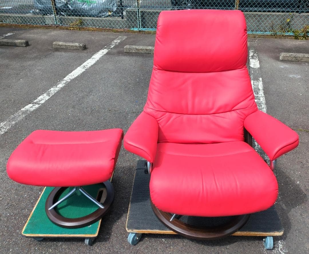 〈セット販売〉エコーネス ストレスレスチェア 赤 正規品 ① オットマン