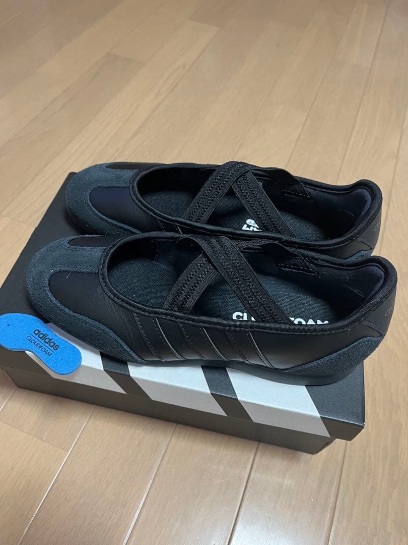 adidasアディダスバレダ（BARREDA）メリージェーン24cm