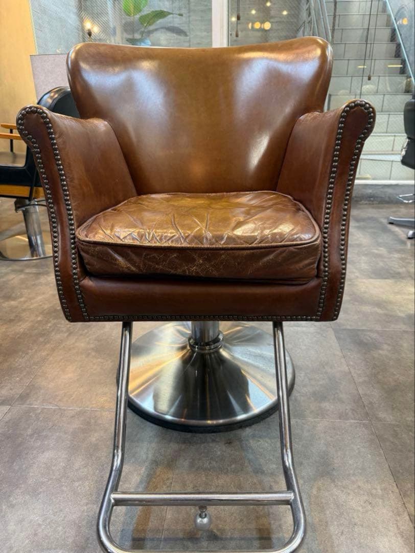 タカラベルモント　HALO DUX スタイリングチェア