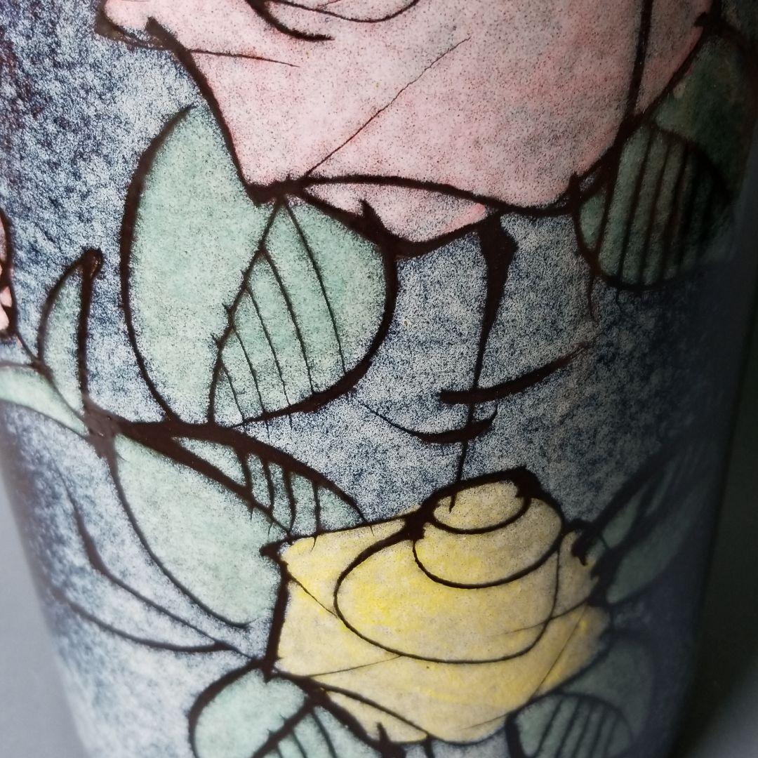 信楽焼傘立て  台形型ばら 高さ４０cm