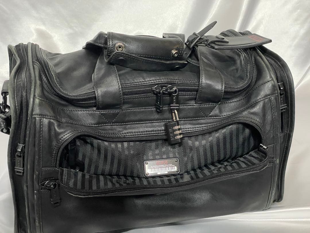 TUMI 9221D3 ブラック レザー ボストンバッグ
