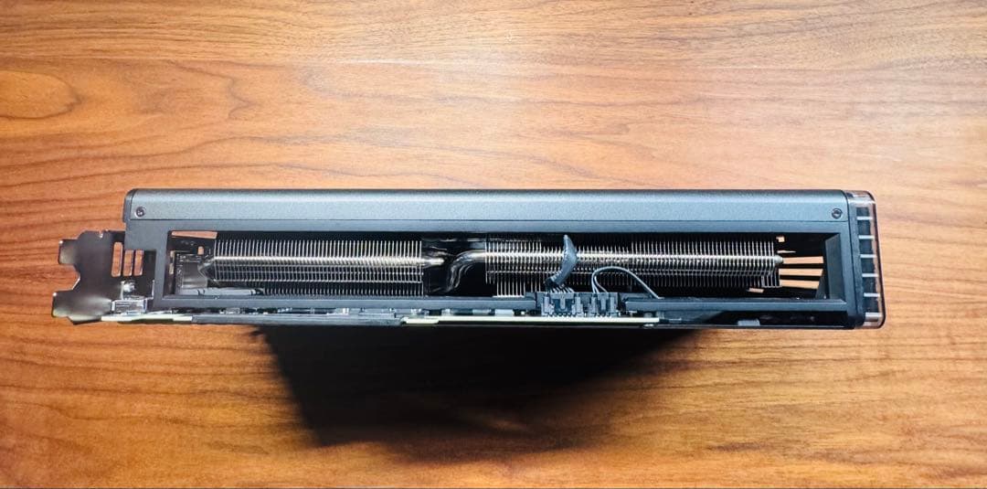 グラフィックボード・グラボ・ビデオカード ASUS ROG STRIX RTX 4070 Ti Super