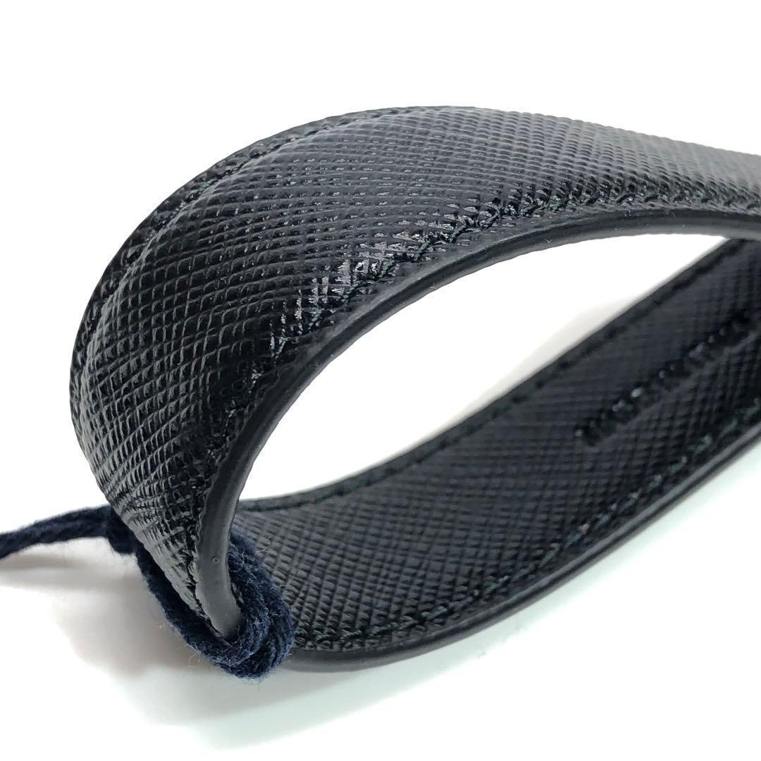 未使用✨日本未入荷 箱付 プラダ サフィアーノ ロゴプレート付き キーリング